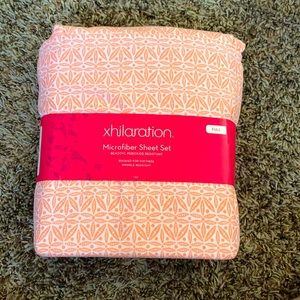 Microfiber sheet set